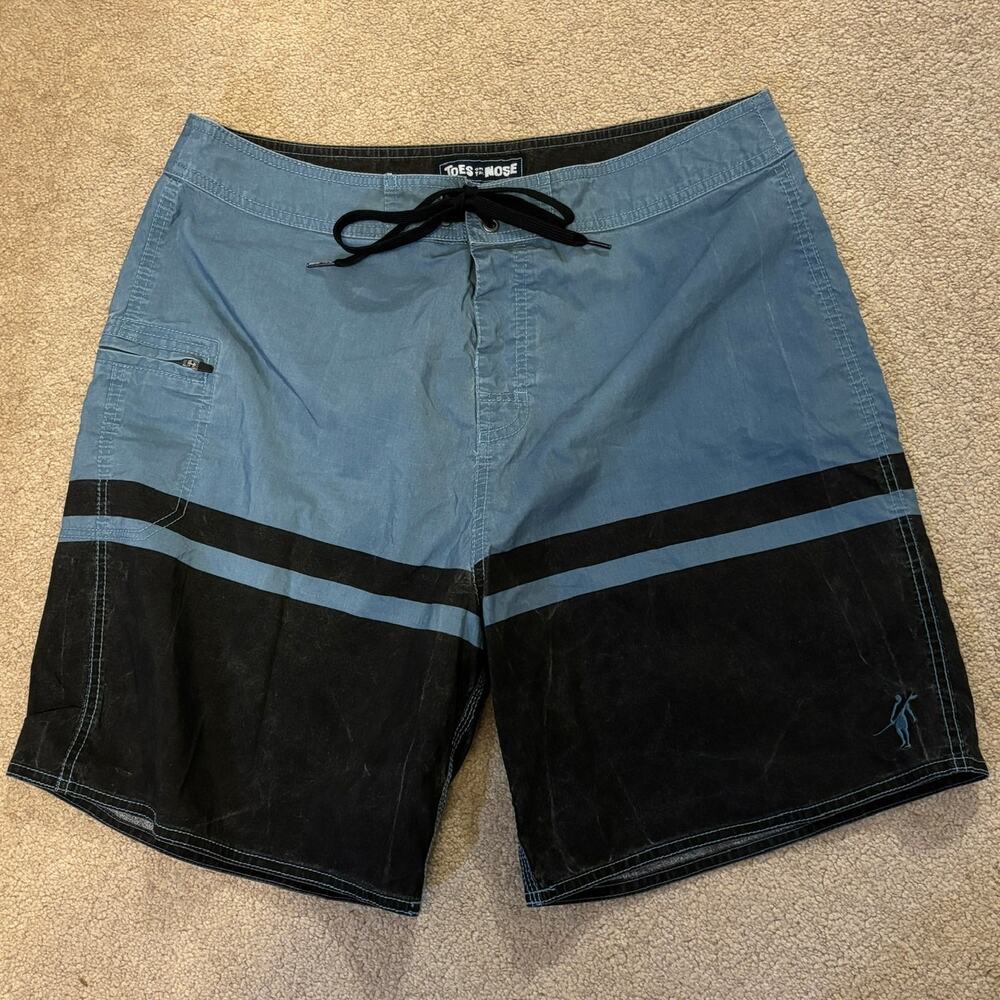 Toes on the Nose Blue Black Surf Board Shorts Mens 34